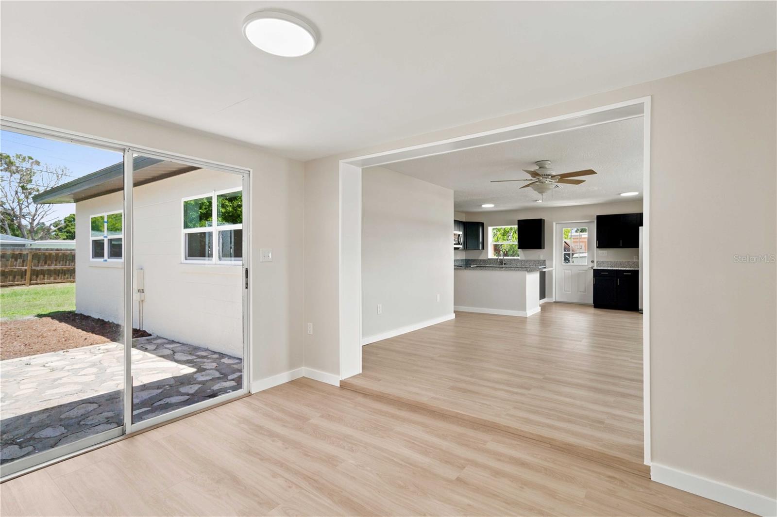 2057 GARDEN PKWY — photo 24