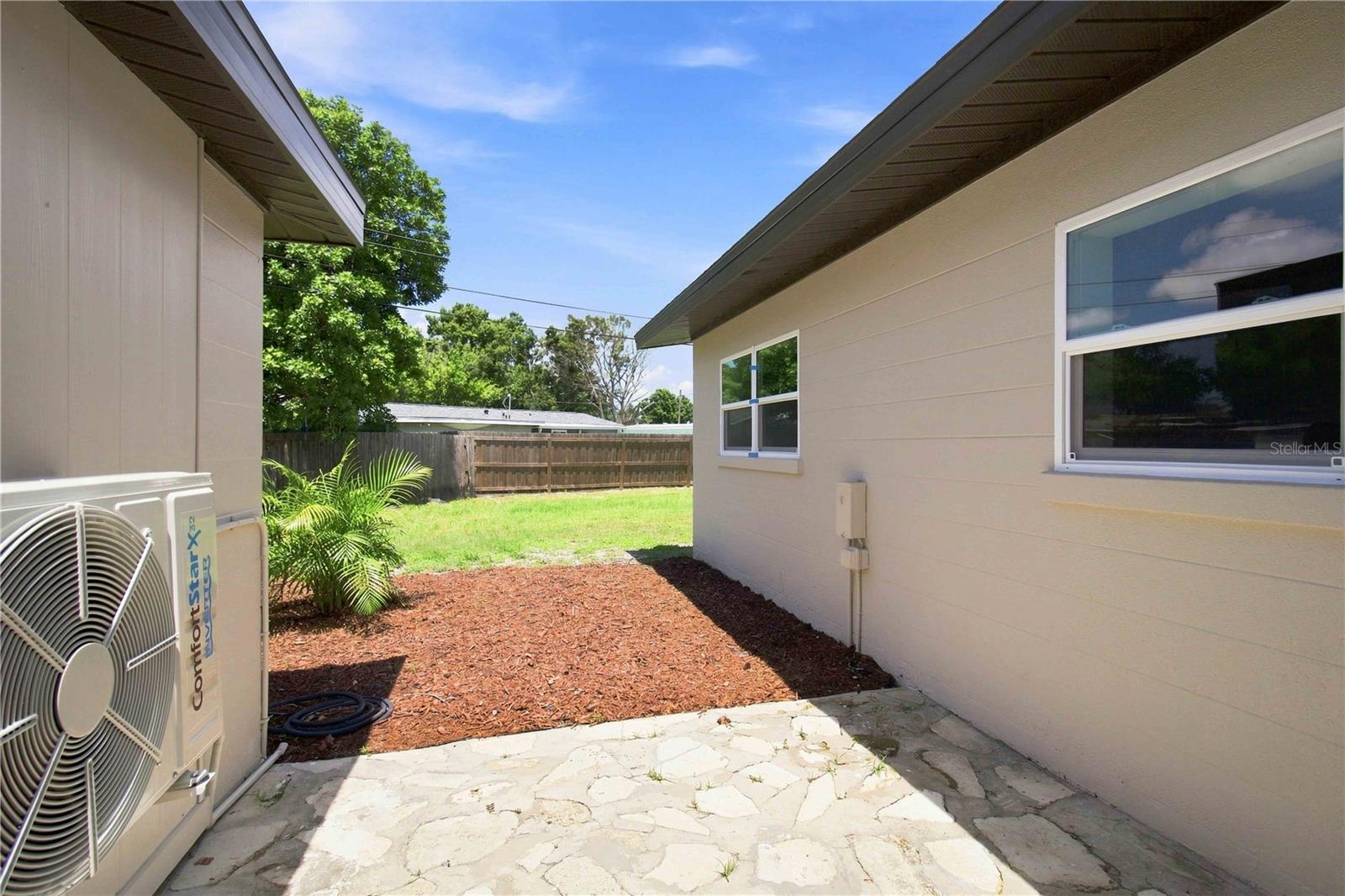2057 GARDEN PKWY — photo 42
