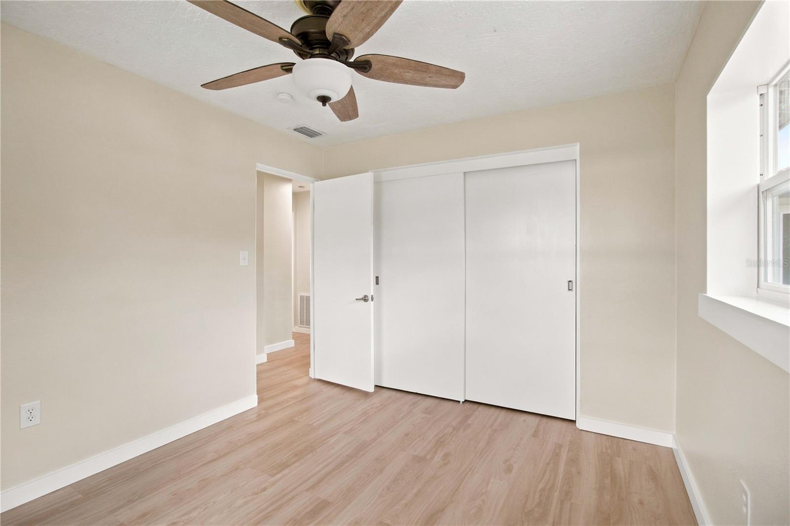 2057 GARDEN PKWY — photo 34