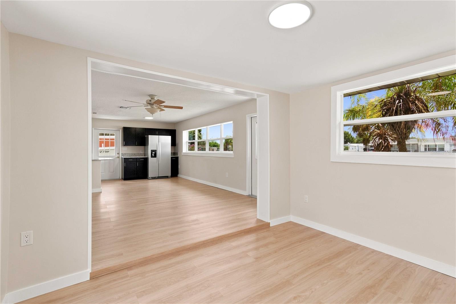 2057 GARDEN PKWY — photo 25