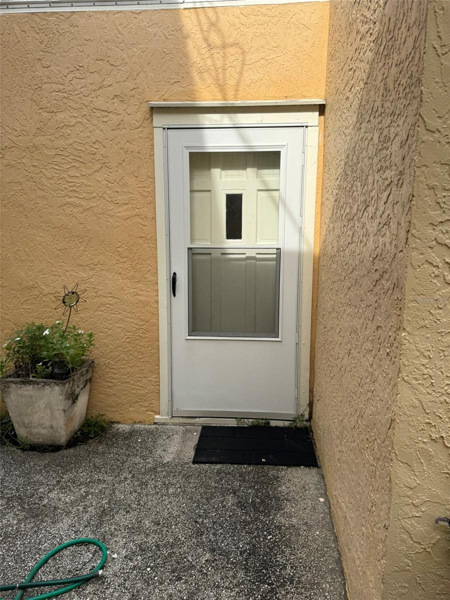 30 KREAMER AVE — photo 53