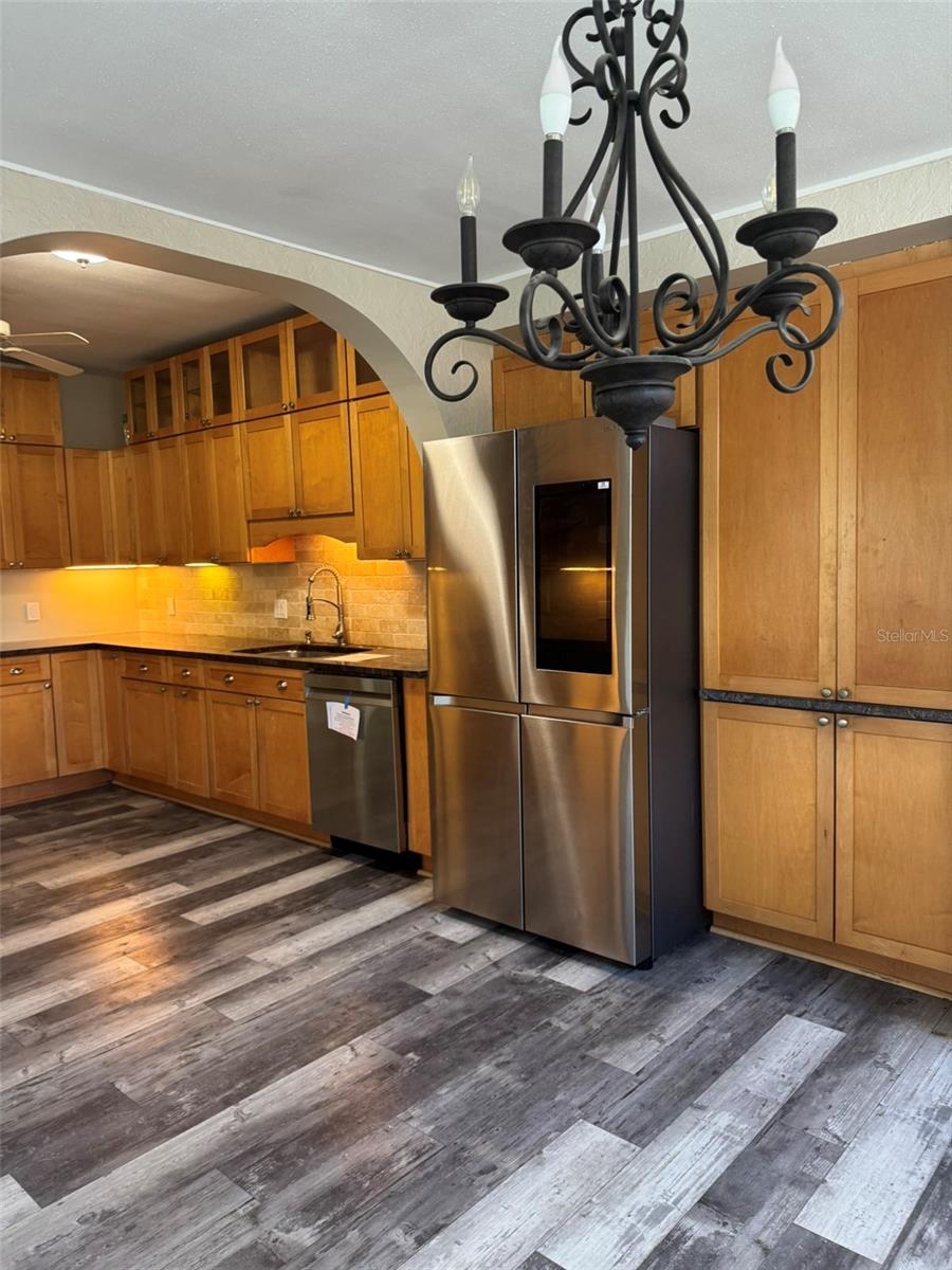 30 KREAMER AVE — photo 12