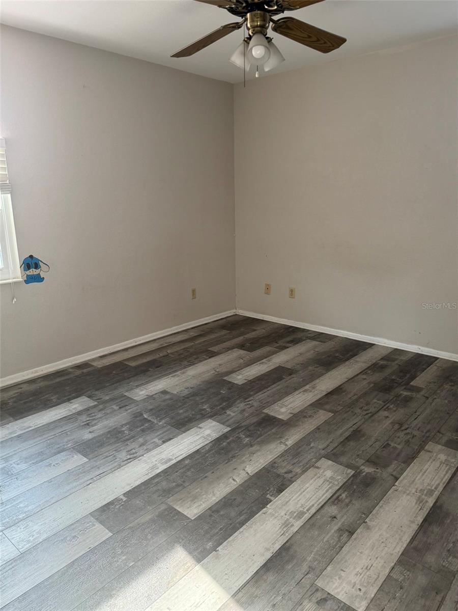 30 KREAMER AVE — photo 50