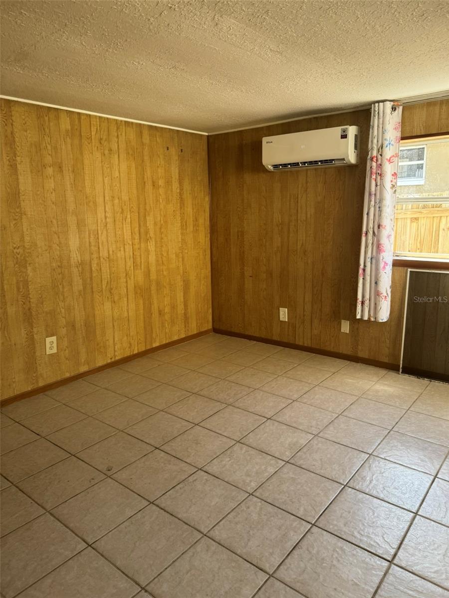 30 KREAMER AVE — photo 56