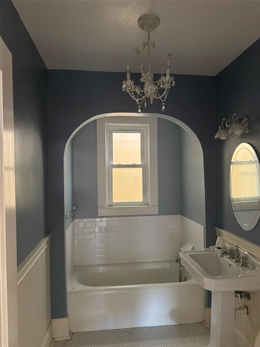 30 KREAMER AVE — photo 33