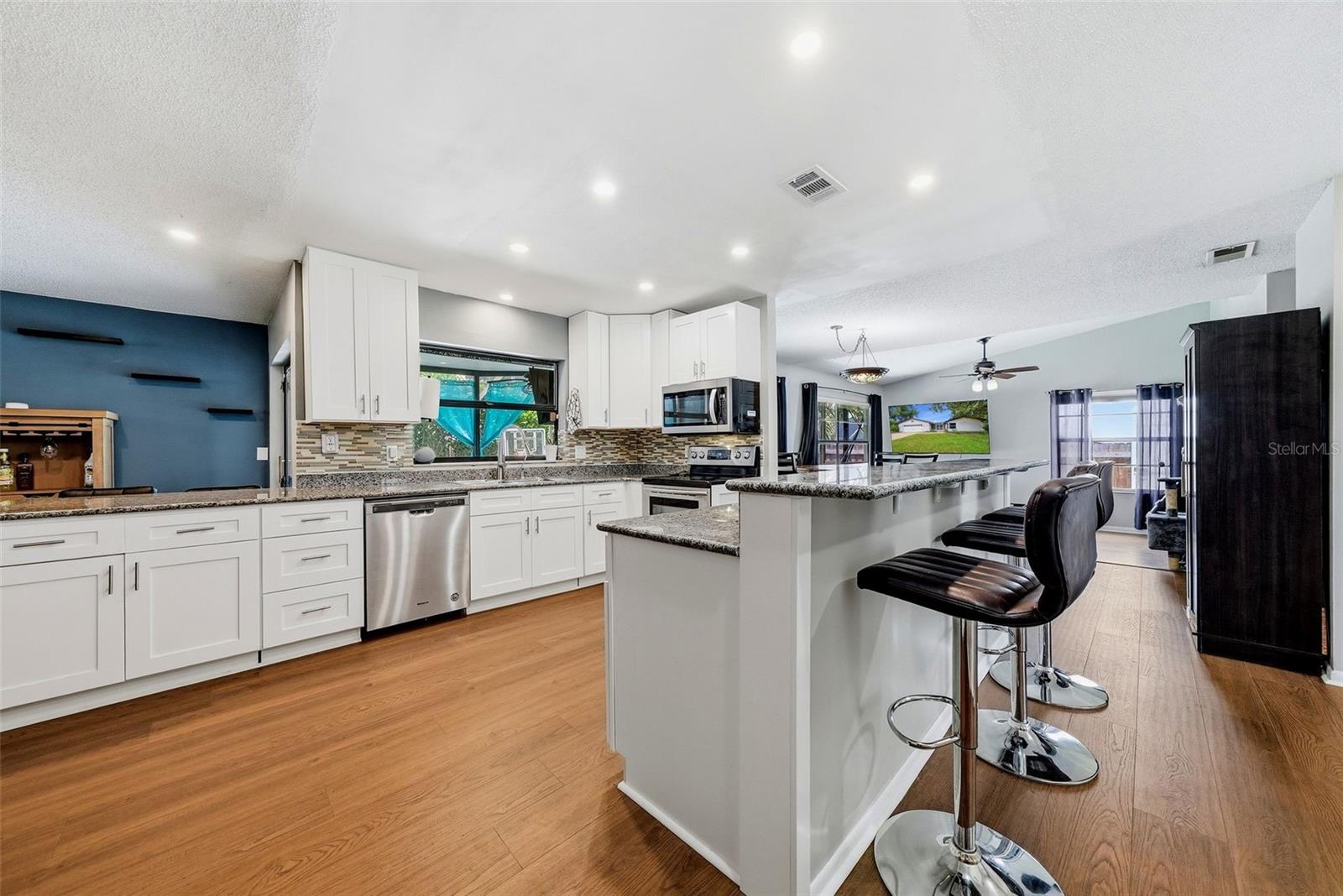 3916 BLOOMING HILL LN — photo 2