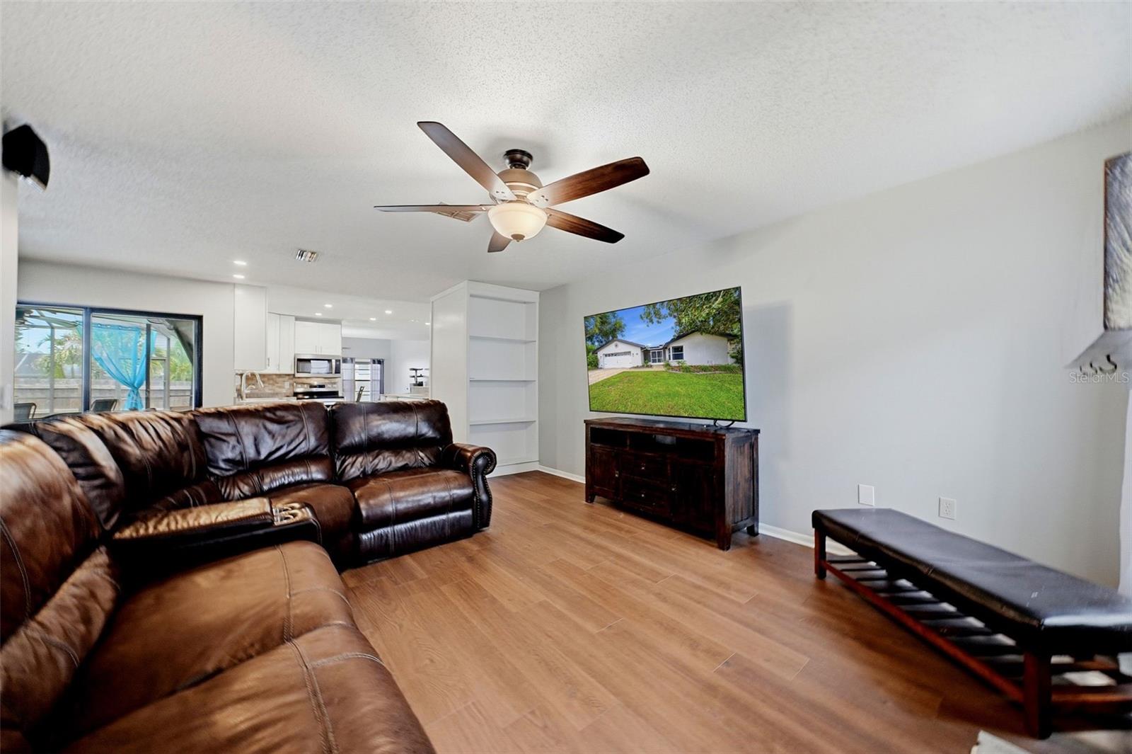3916 BLOOMING HILL LN — photo 4