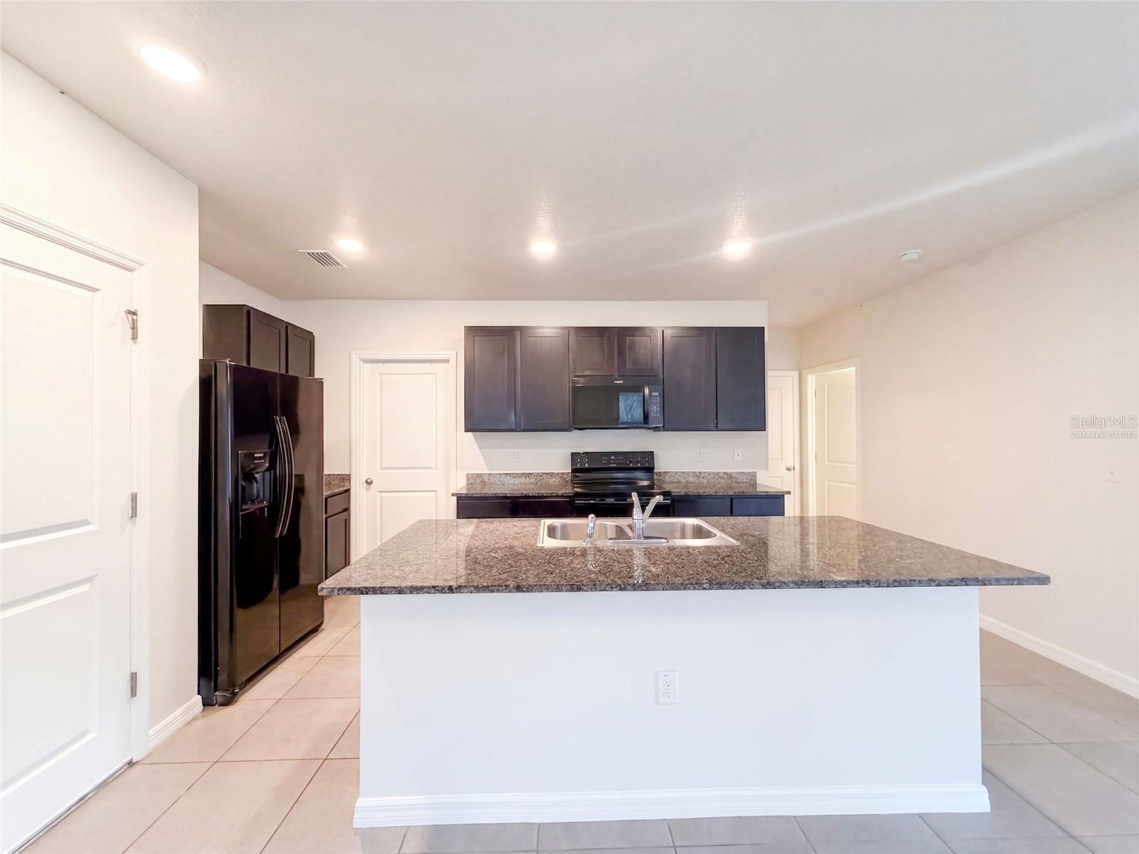 16805 TRITE BEND ST — photo 2