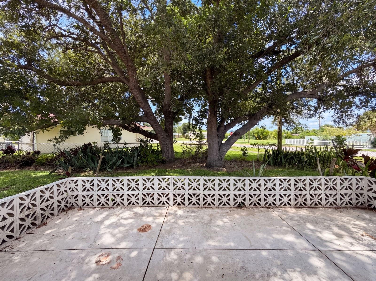6331 SAFFORD TER — photo 28