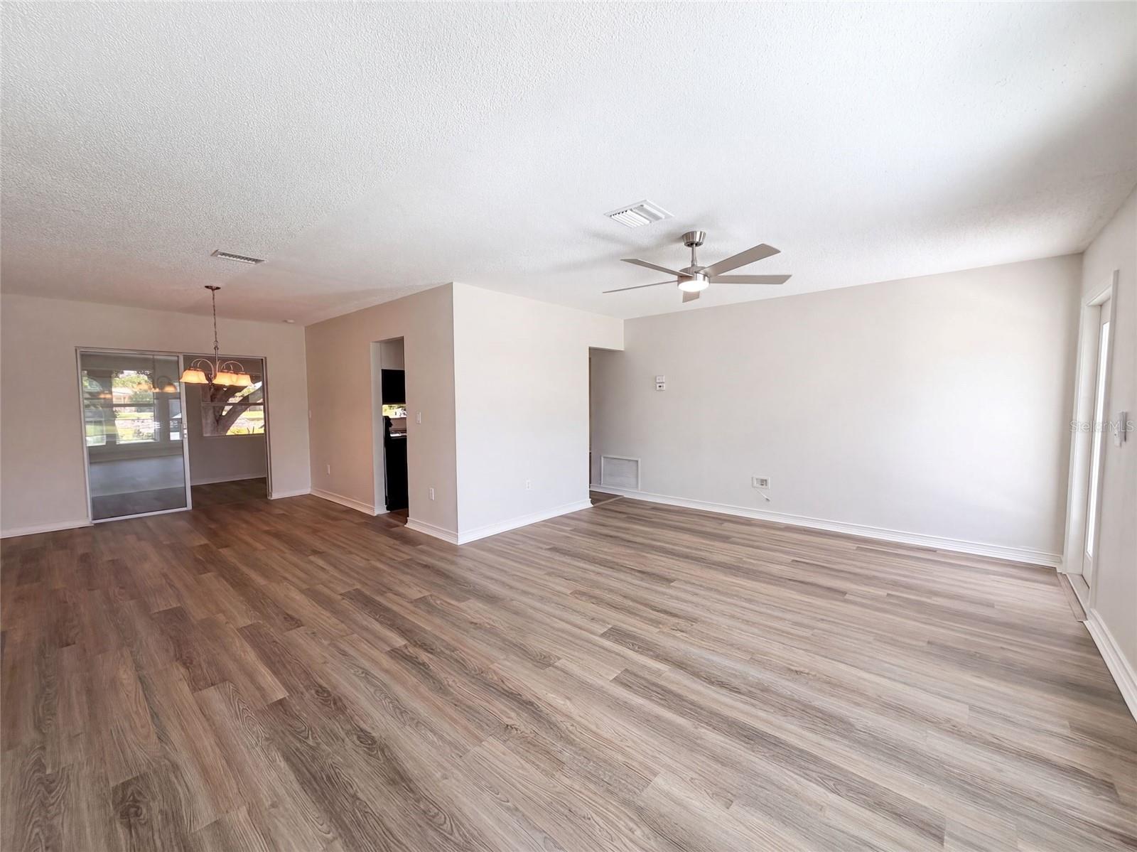 6331 SAFFORD TER — photo 10
