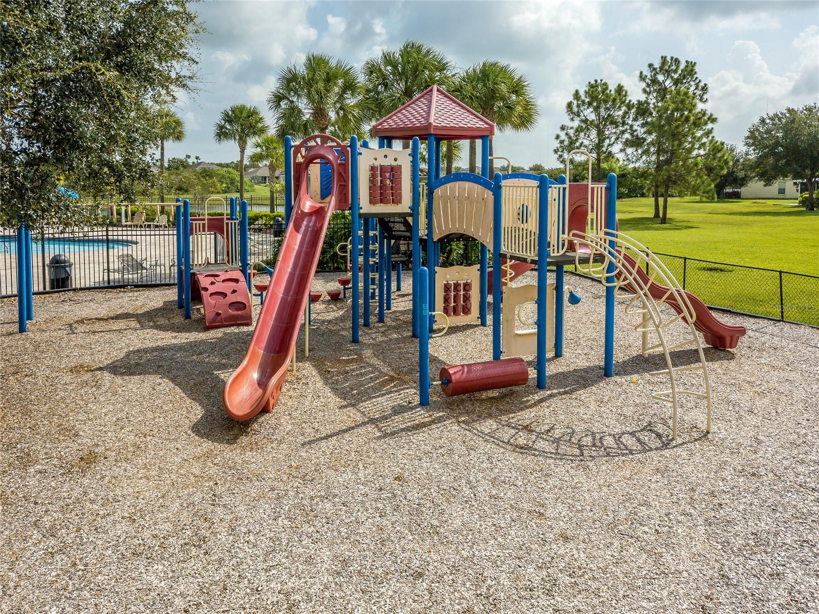 12226 FAIRLAWN DR — photo 12
