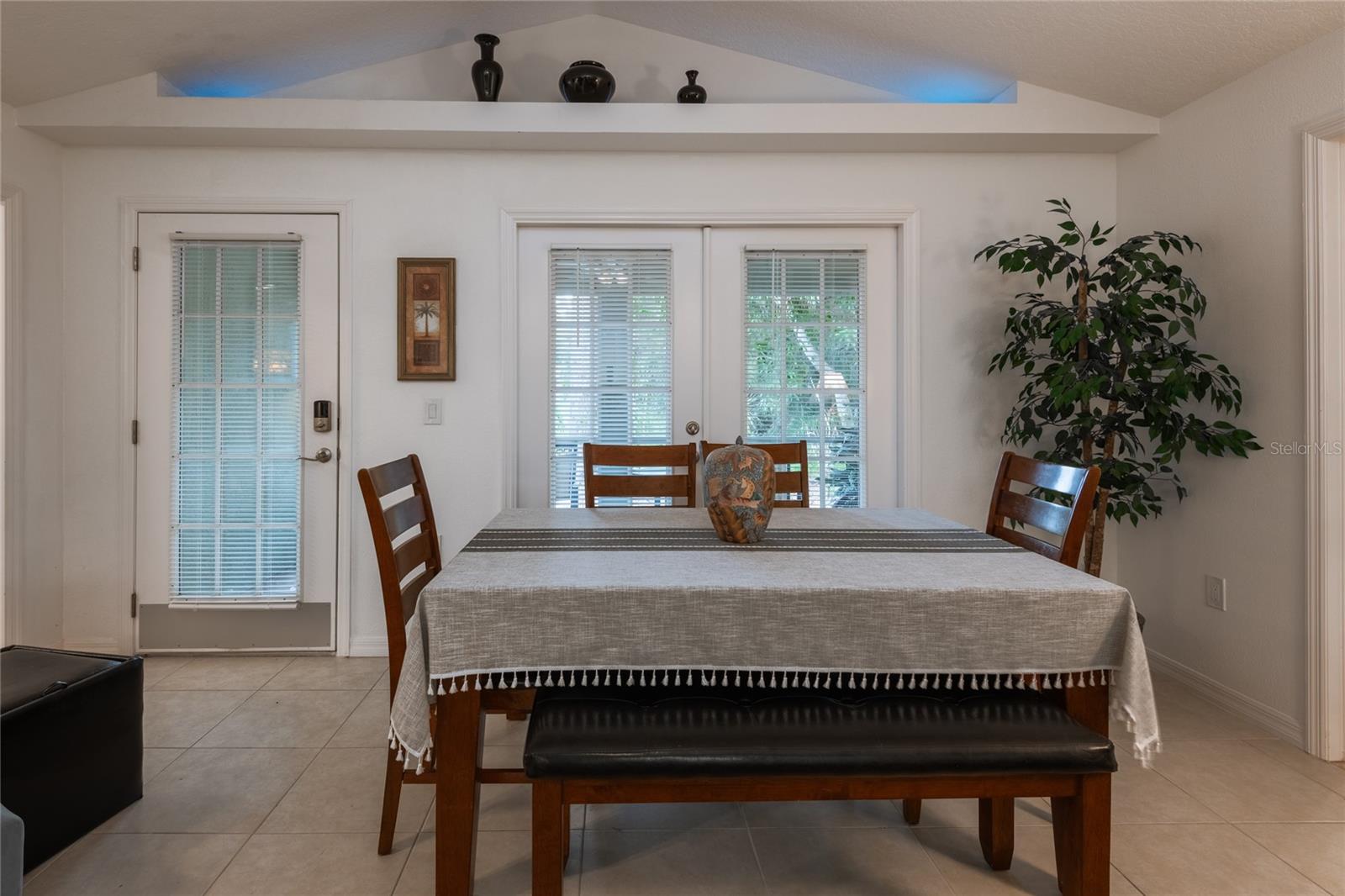 1213 BENEDICT CT — photo 12