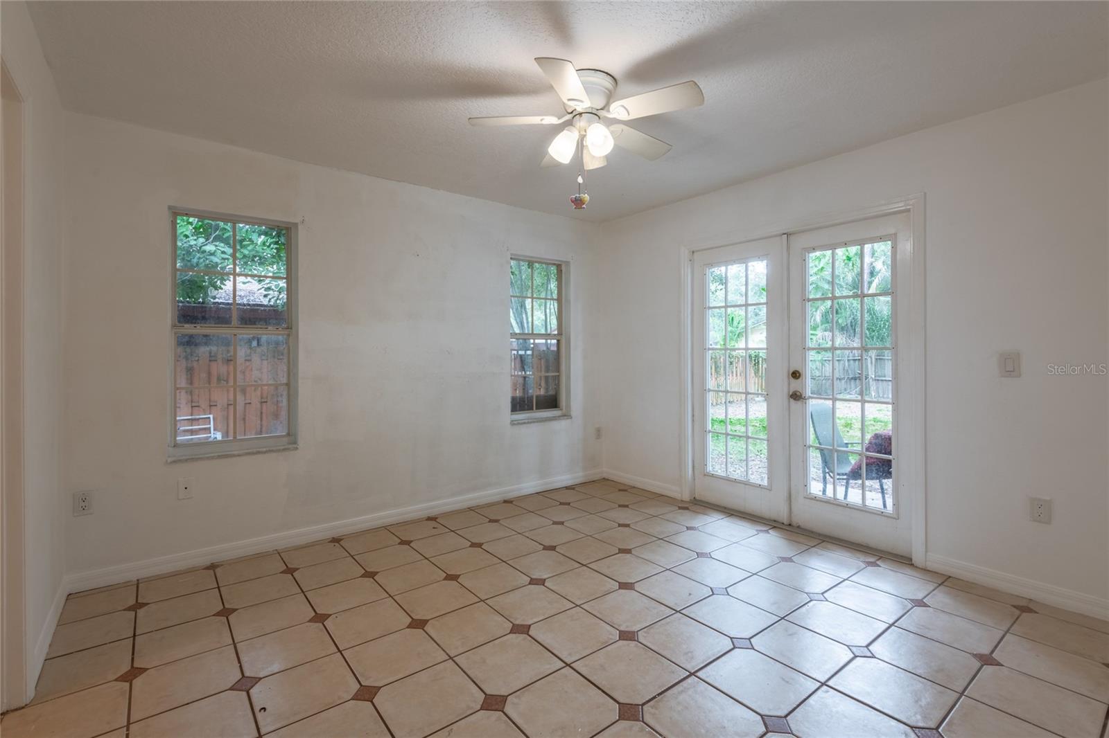 1213 BENEDICT CT — photo 42