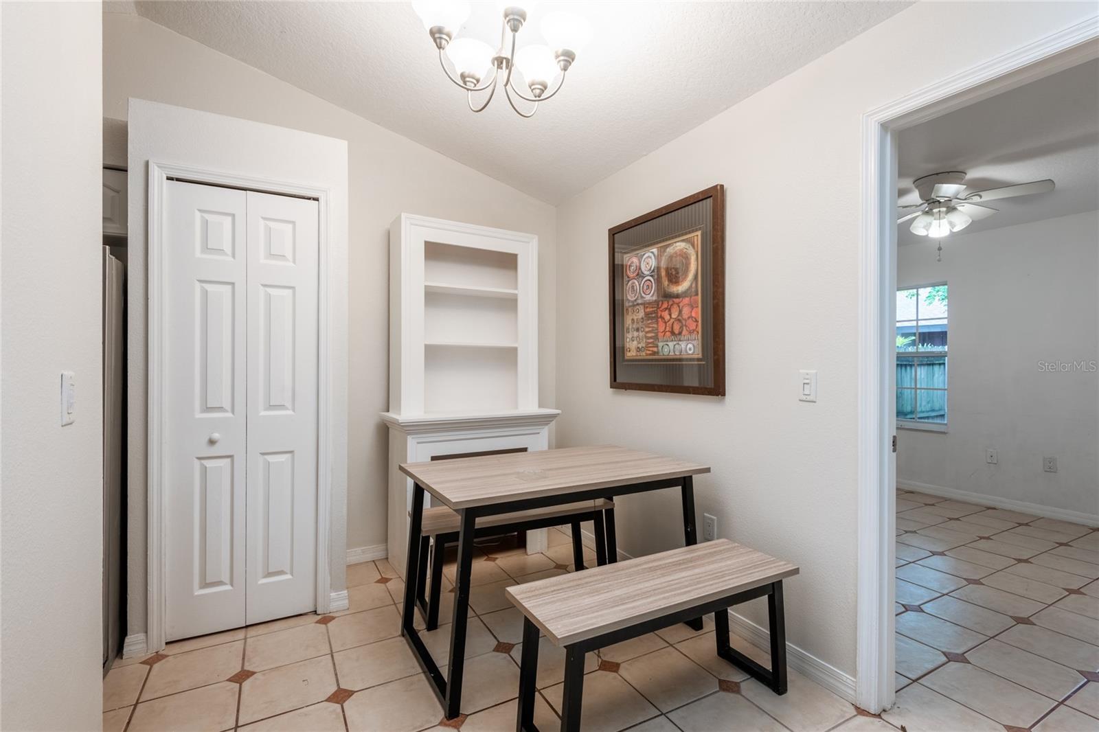 1213 BENEDICT CT — photo 38