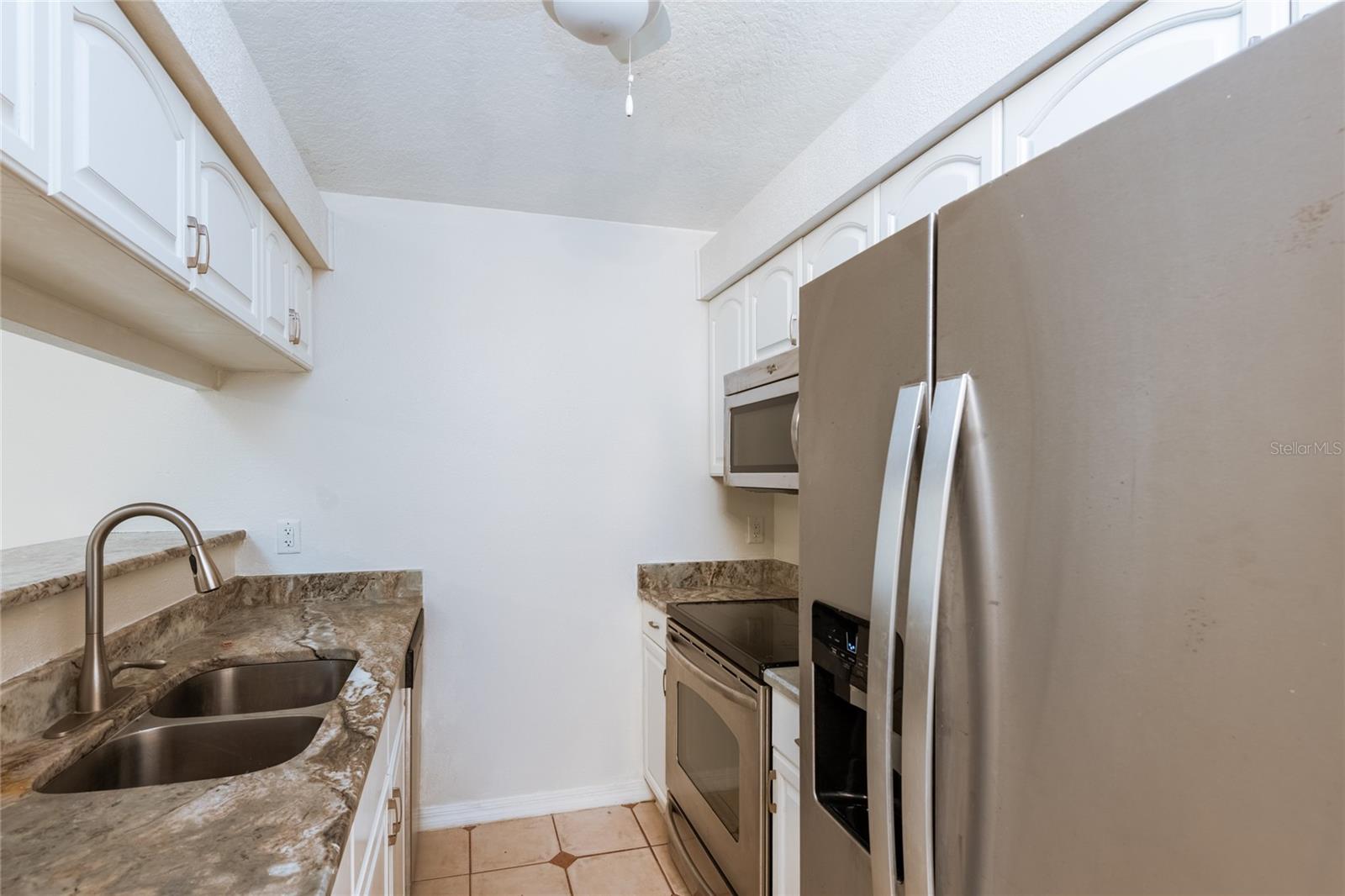 1213 BENEDICT CT — photo 39