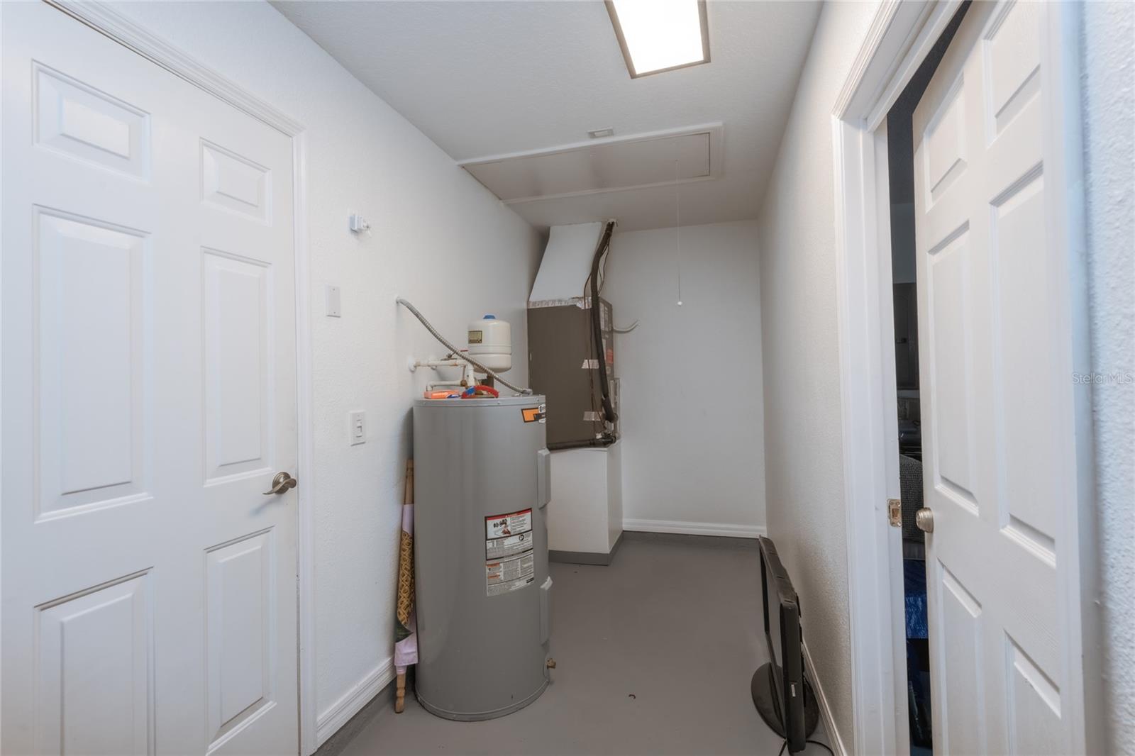 1213 BENEDICT CT — photo 28