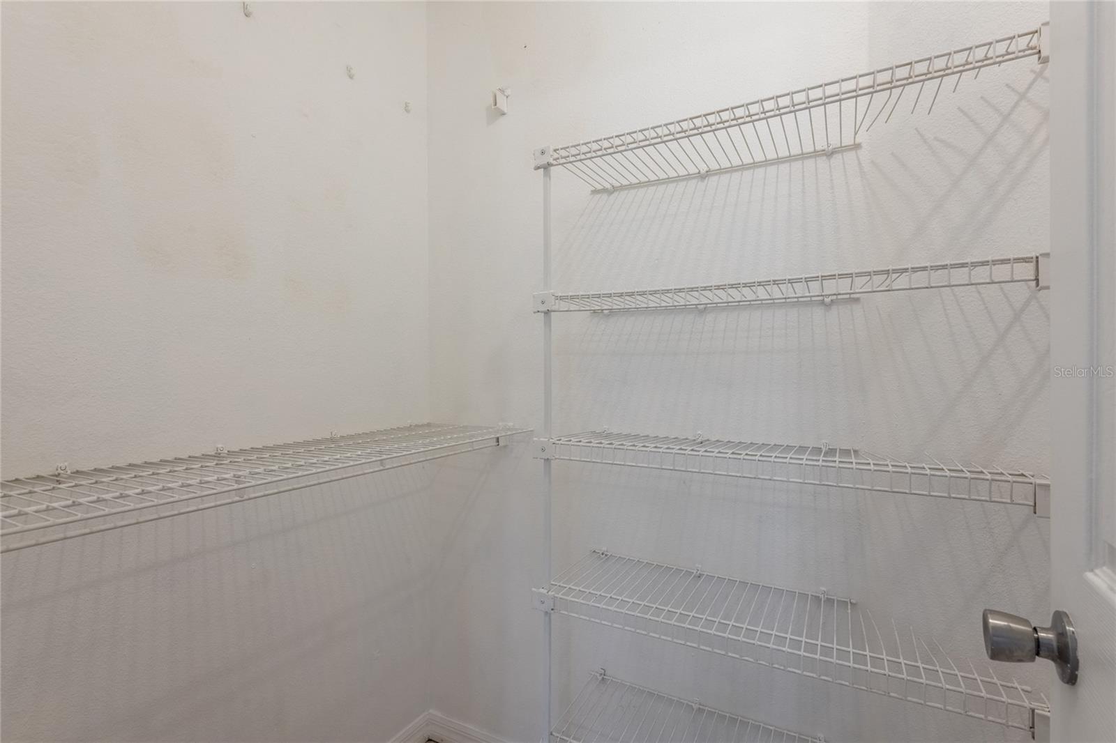 1213 BENEDICT CT — photo 44