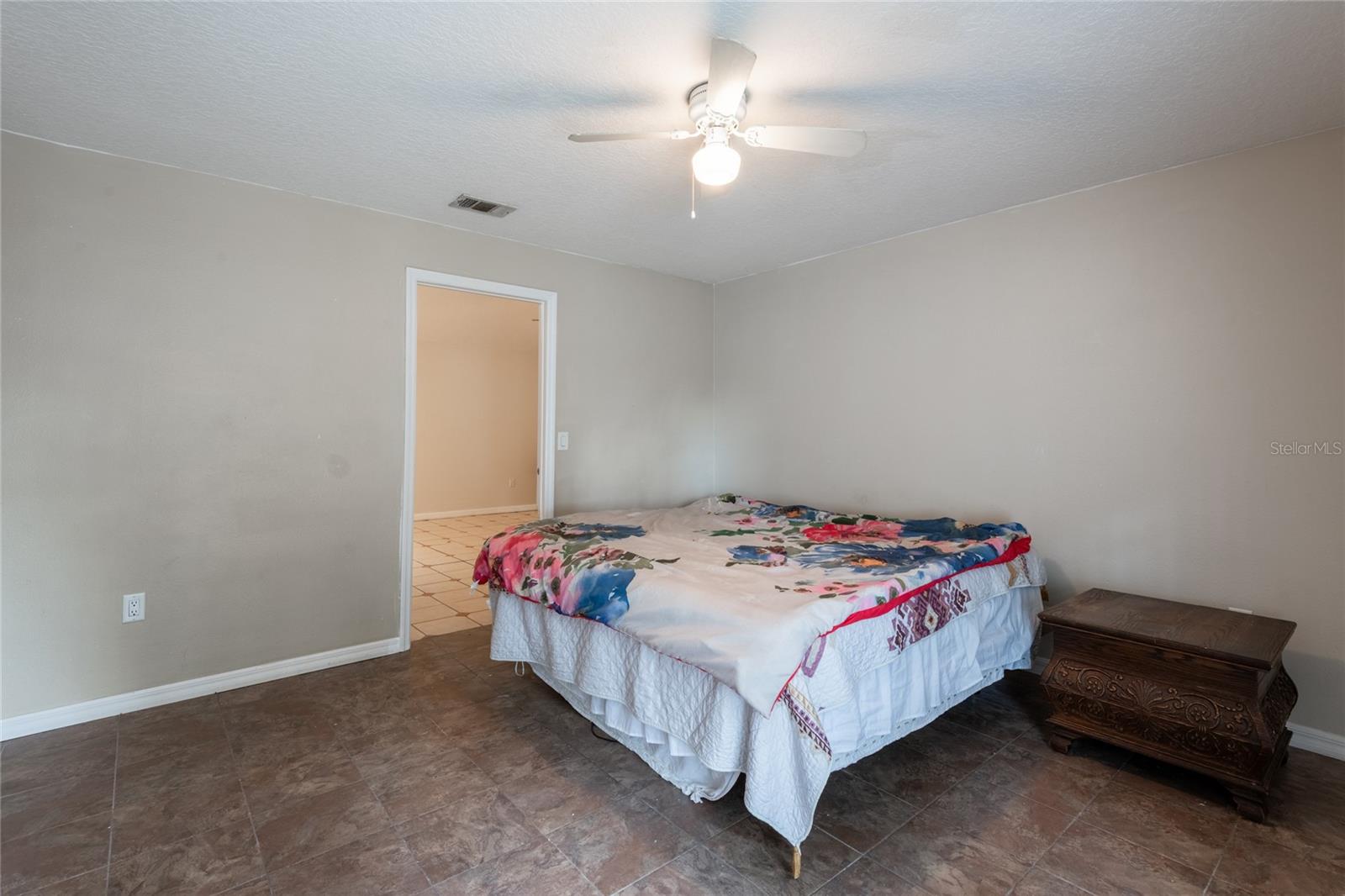 1213 BENEDICT CT — photo 33