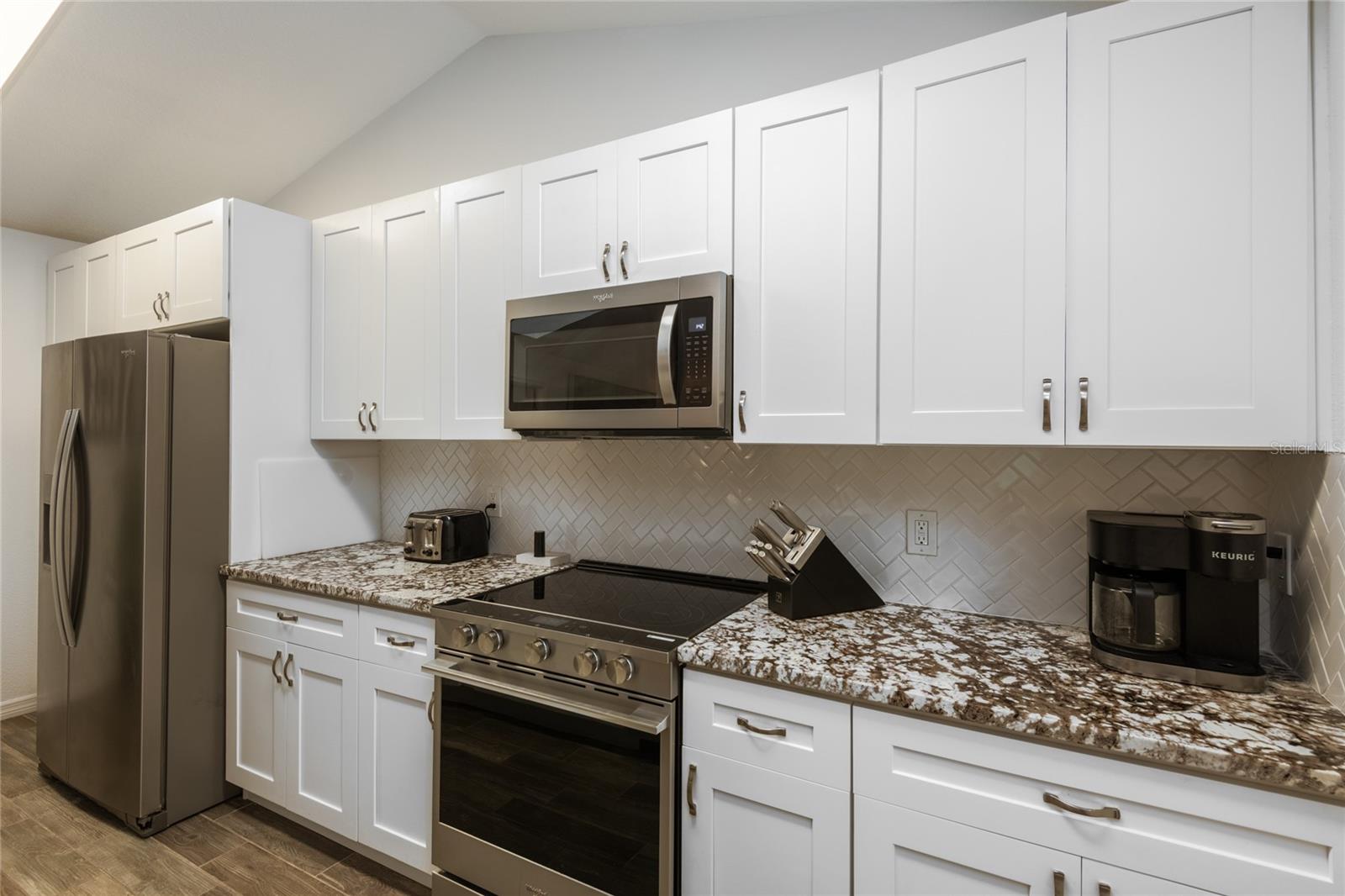 1213 BENEDICT CT — photo 6