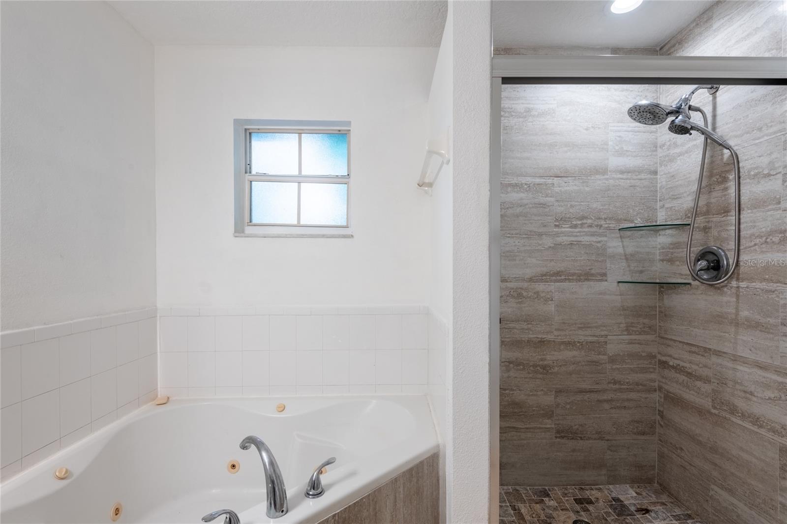 1213 BENEDICT CT — photo 43