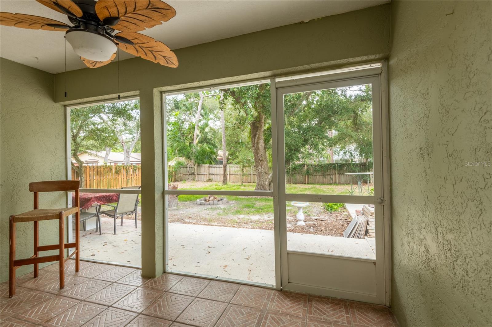 1213 BENEDICT CT — photo 45