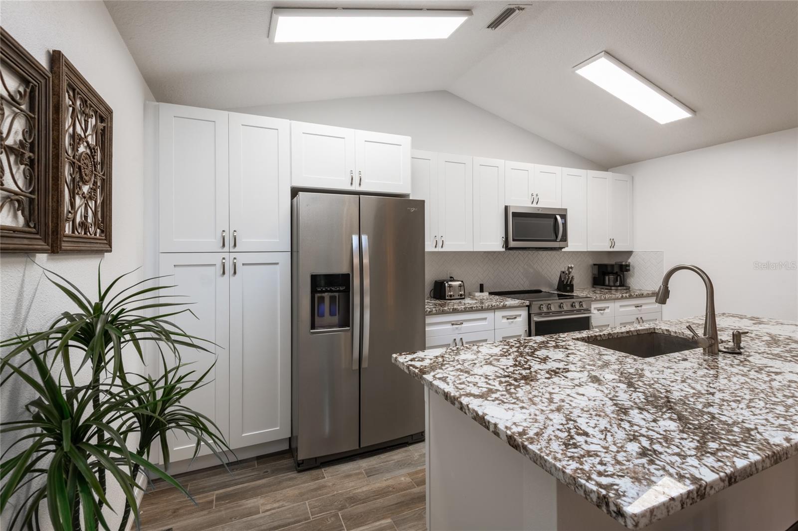 1213 BENEDICT CT — photo 9