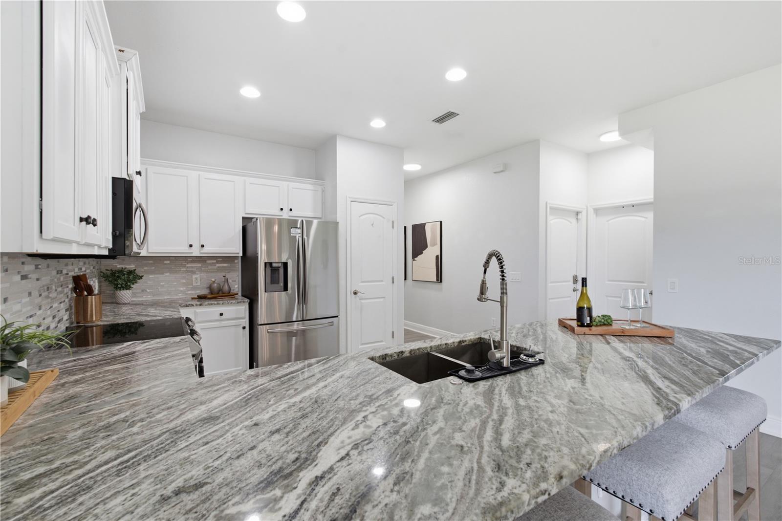 9530 NATHANIEL LN — photo 9