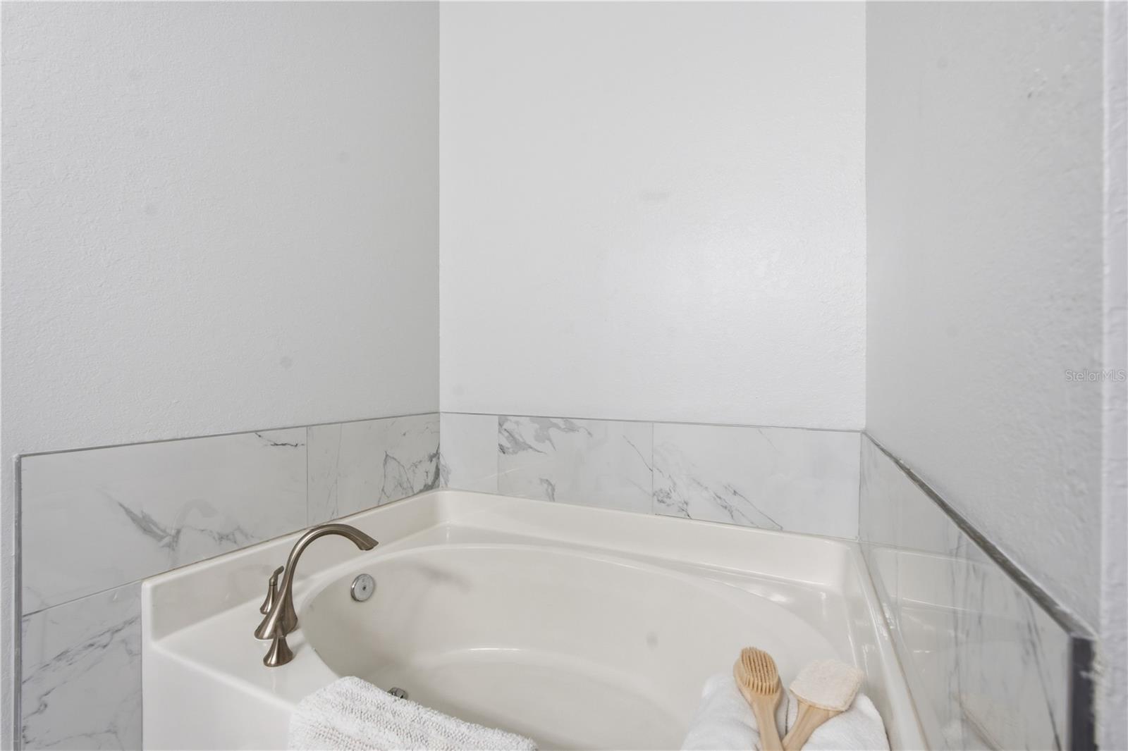 9530 NATHANIEL LN — photo 22