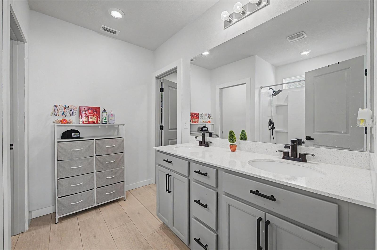 30154 MARQUETTE AVE — photo 14