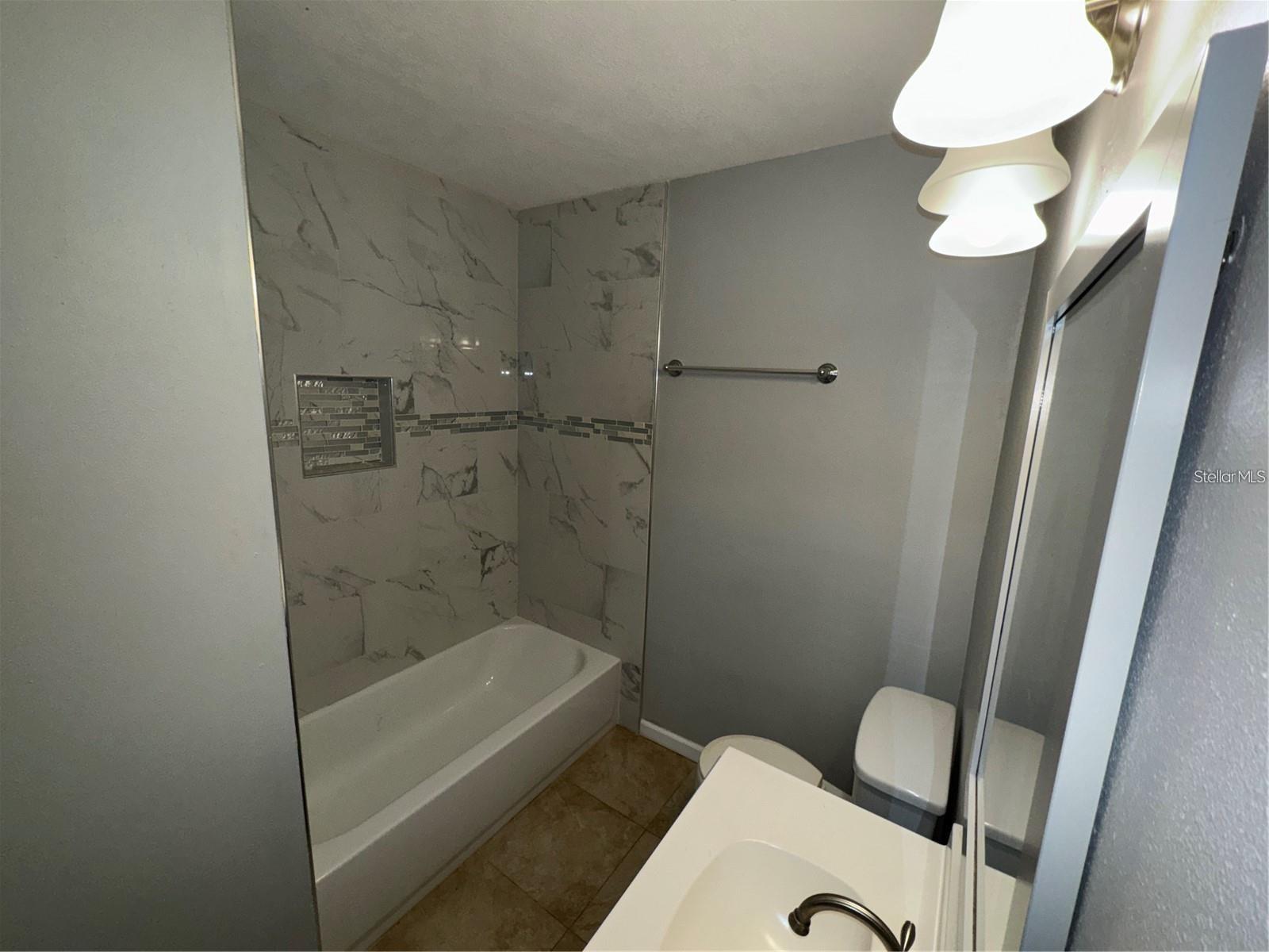 3011 E FLORA ST — photo 15