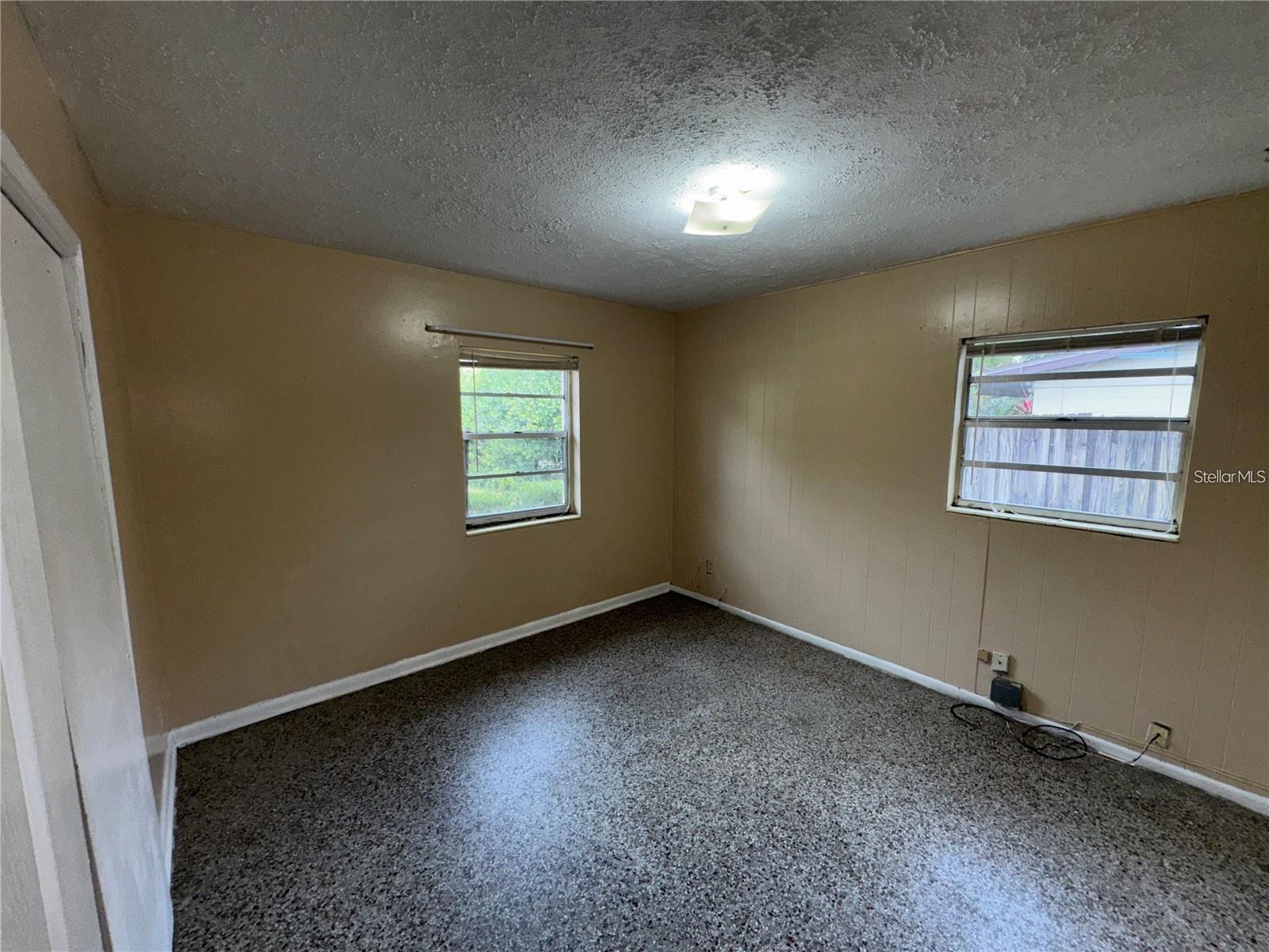 3011 E FLORA ST — photo 11