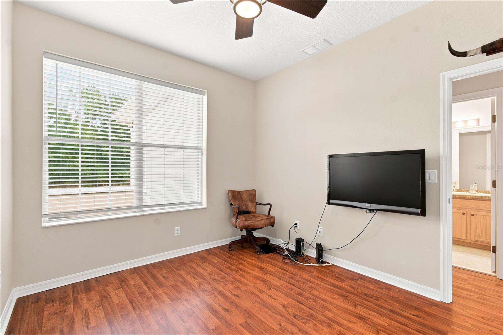 2251 PARK CRESCENT DR — photo 37
