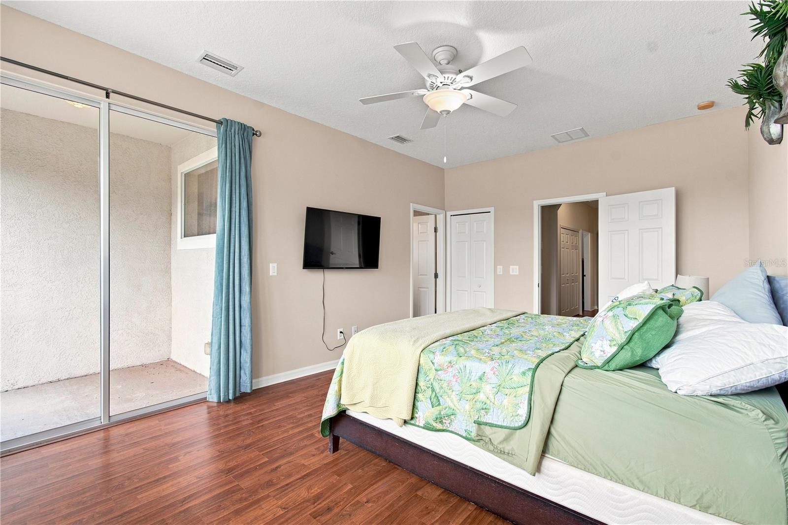 2251 PARK CRESCENT DR — photo 27