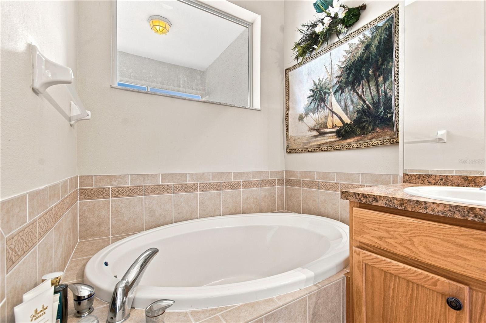 2251 PARK CRESCENT DR — photo 29