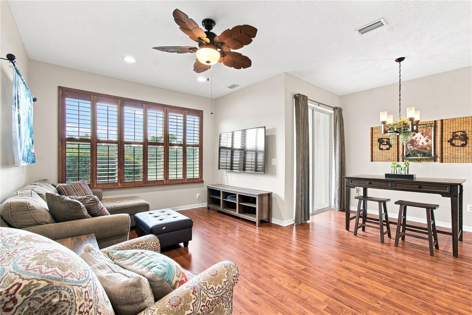 2251 PARK CRESCENT DR — photo 20