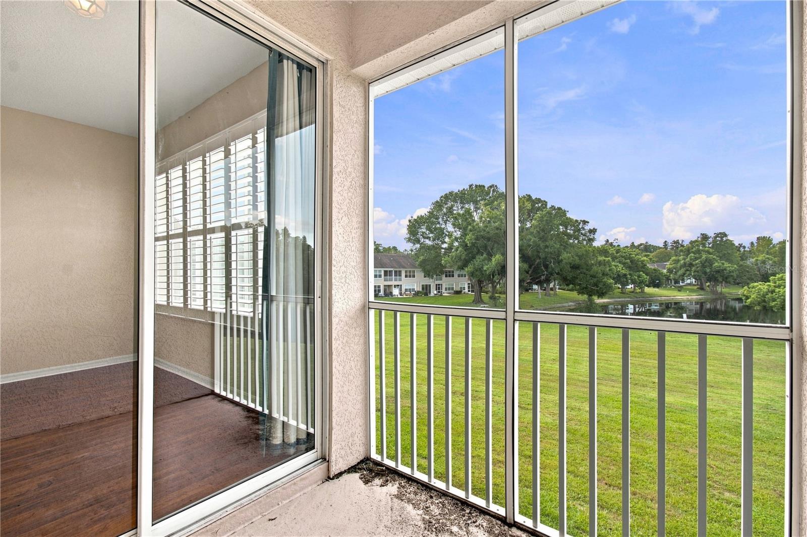 2251 PARK CRESCENT DR — photo 38