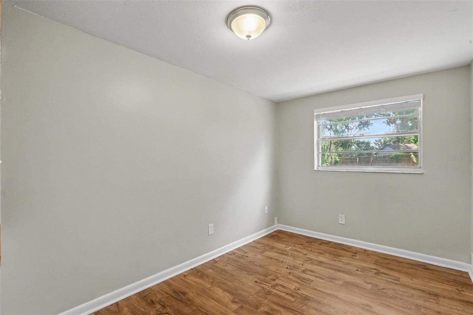 603 HIGHVIEW TER N — photo 15