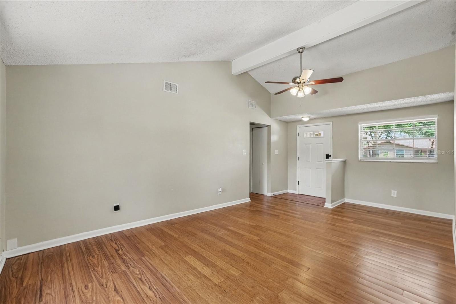 603 HIGHVIEW TER N — photo 4
