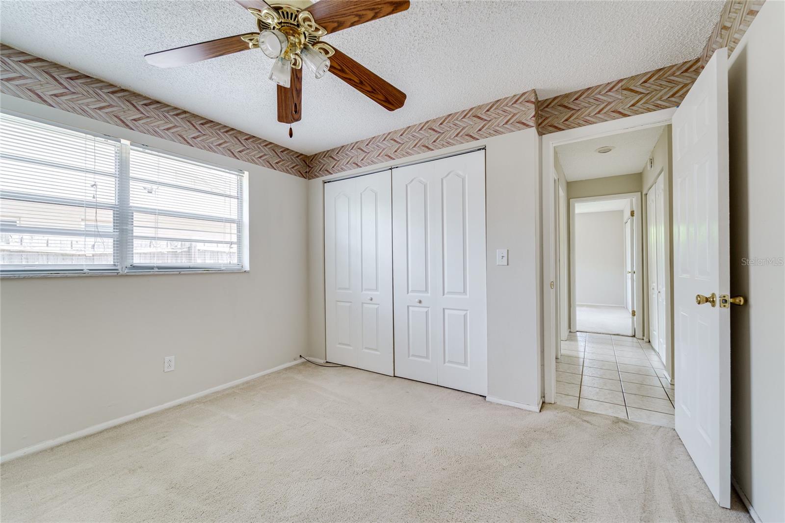 2419 TIMBERCREST CIR W — photo 37