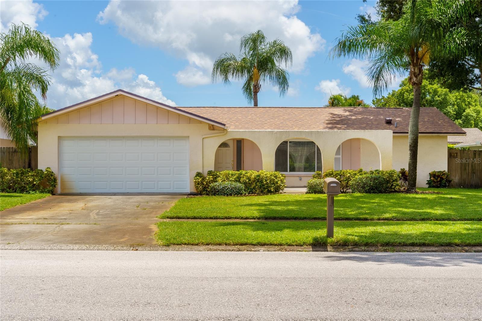 2419 TIMBERCREST CIR W — photo 3