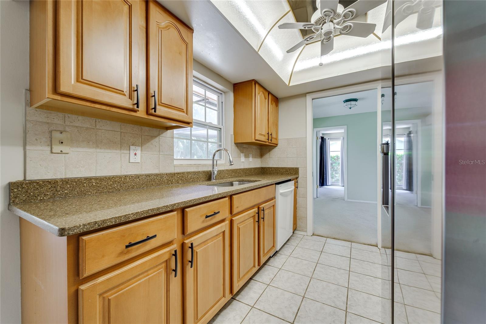 2419 TIMBERCREST CIR W — photo 20