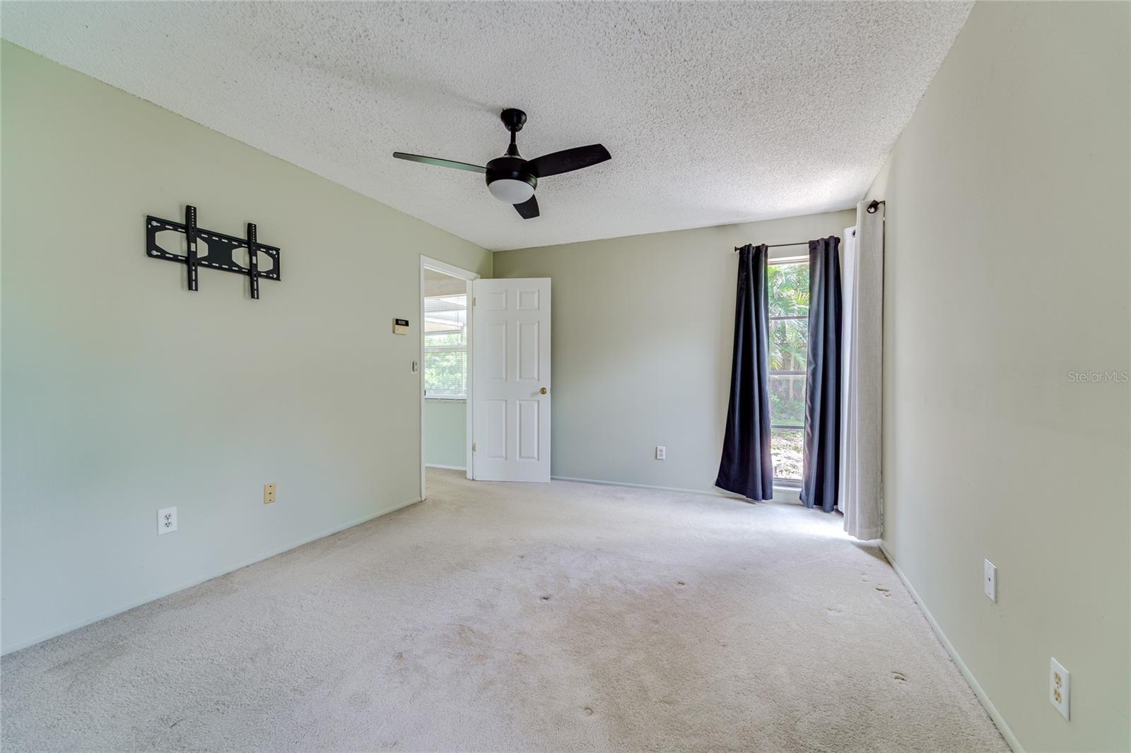 2419 TIMBERCREST CIR W — photo 29