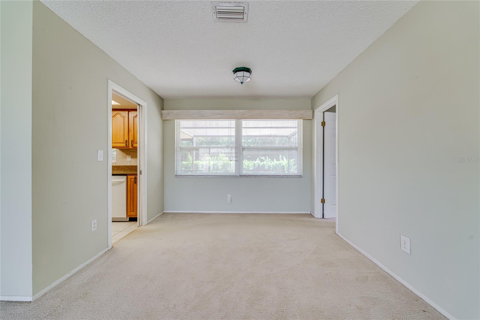 2419 TIMBERCREST CIR W — photo 17