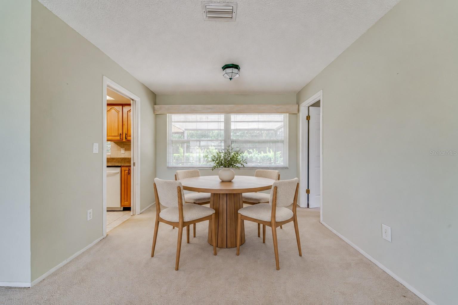 2419 TIMBERCREST CIR W — photo 18