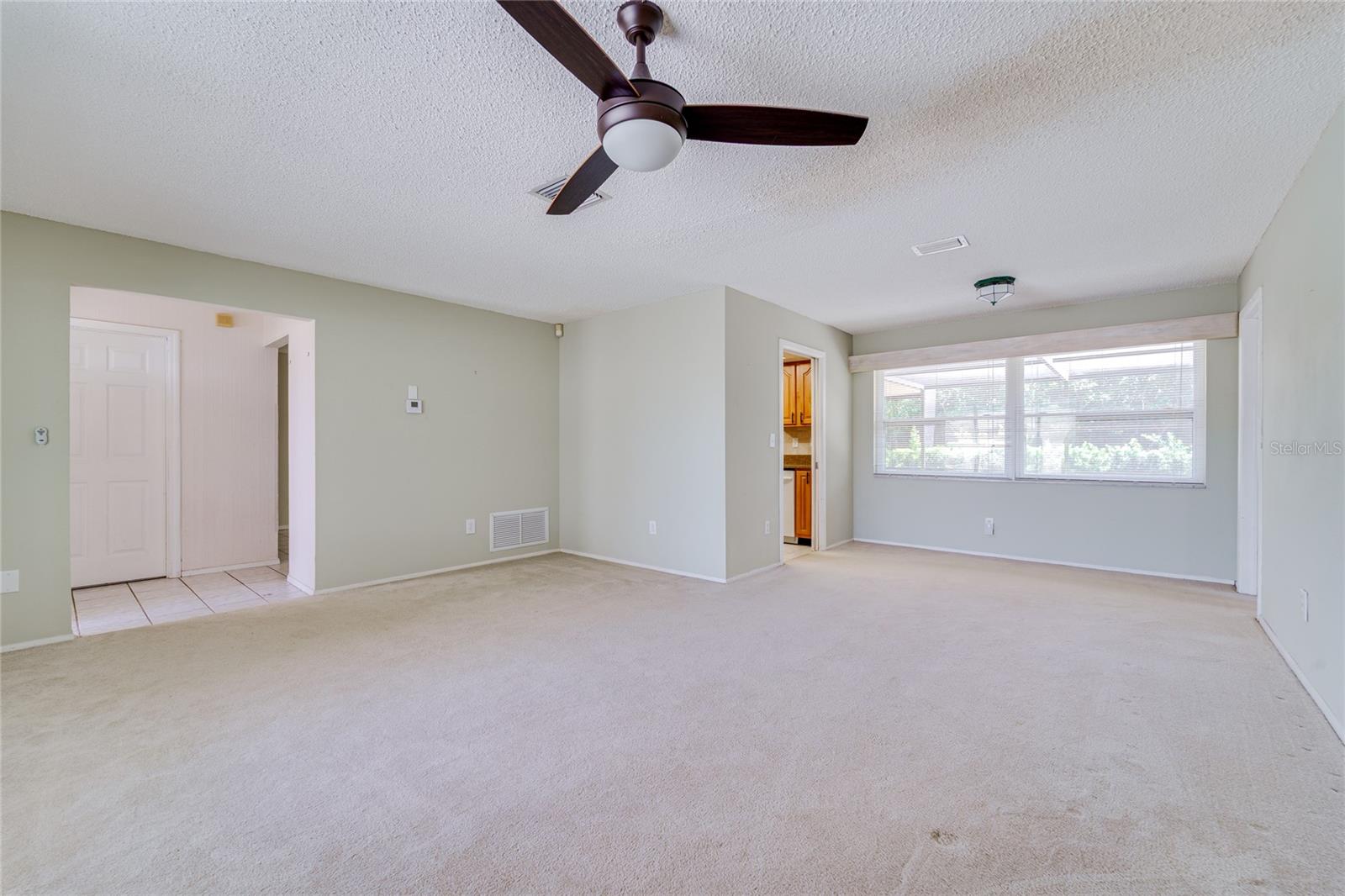 2419 TIMBERCREST CIR W — photo 13