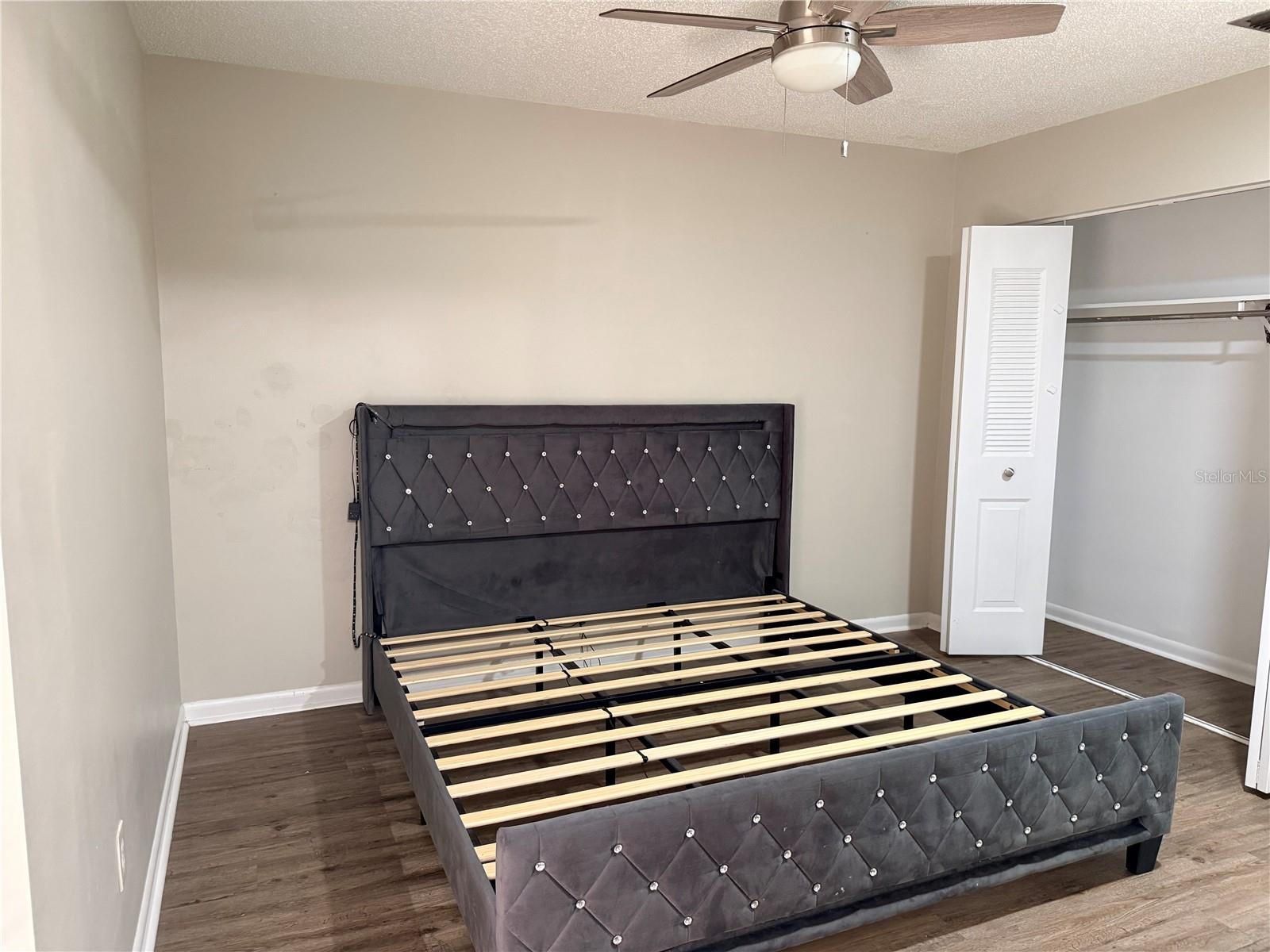 8209 VASSAR CIR — photo 7