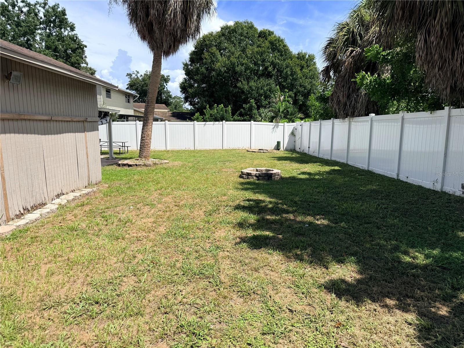 8209 VASSAR CIR — photo 16