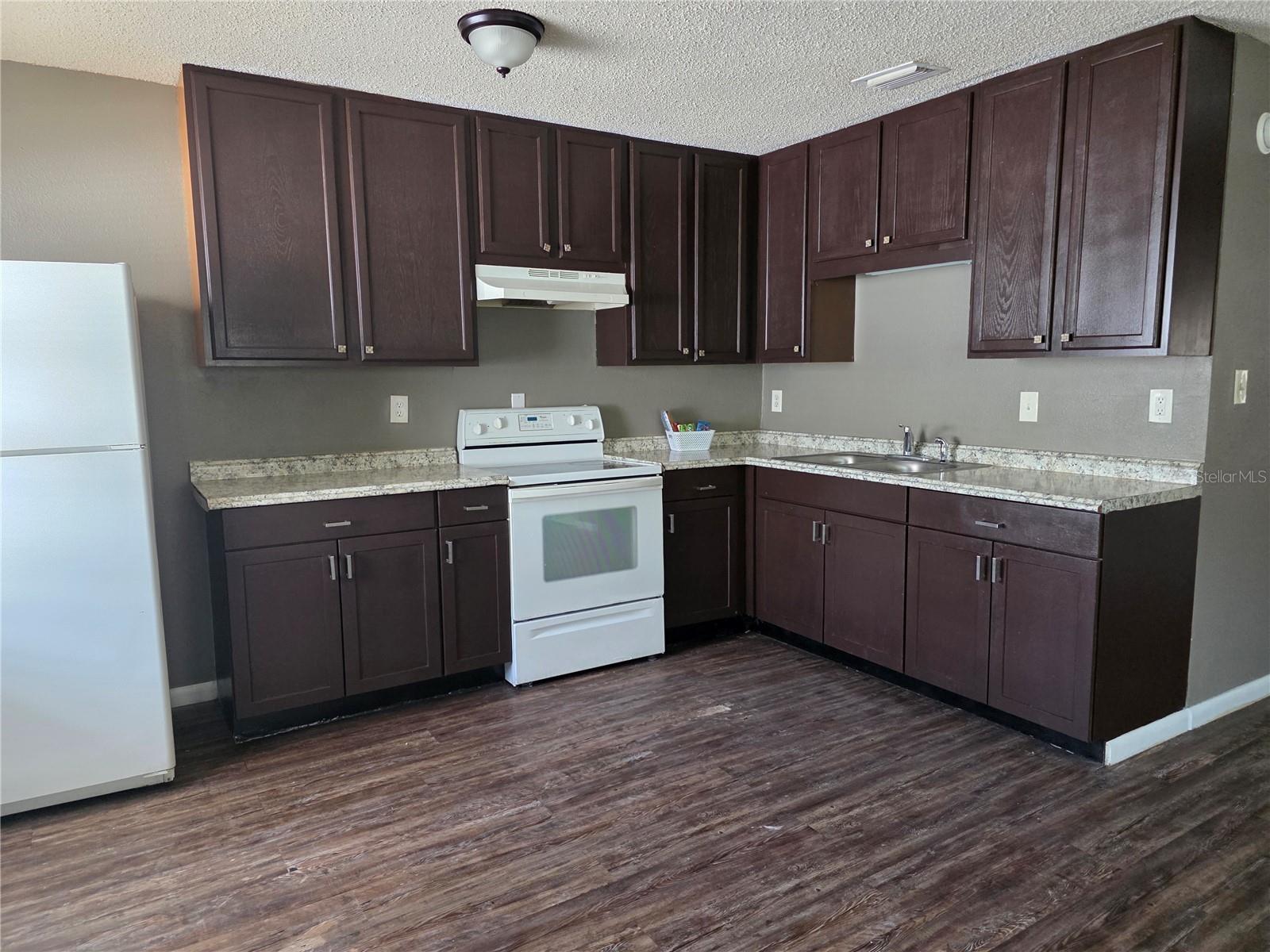 3413 E 12TH AVE #A — photo 2