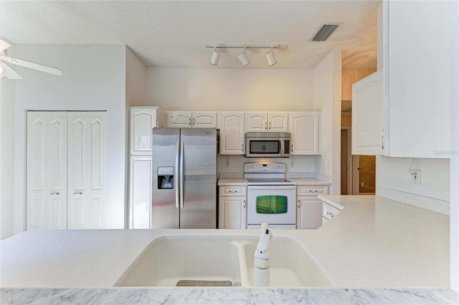 4227 PLACID DR — photo 14