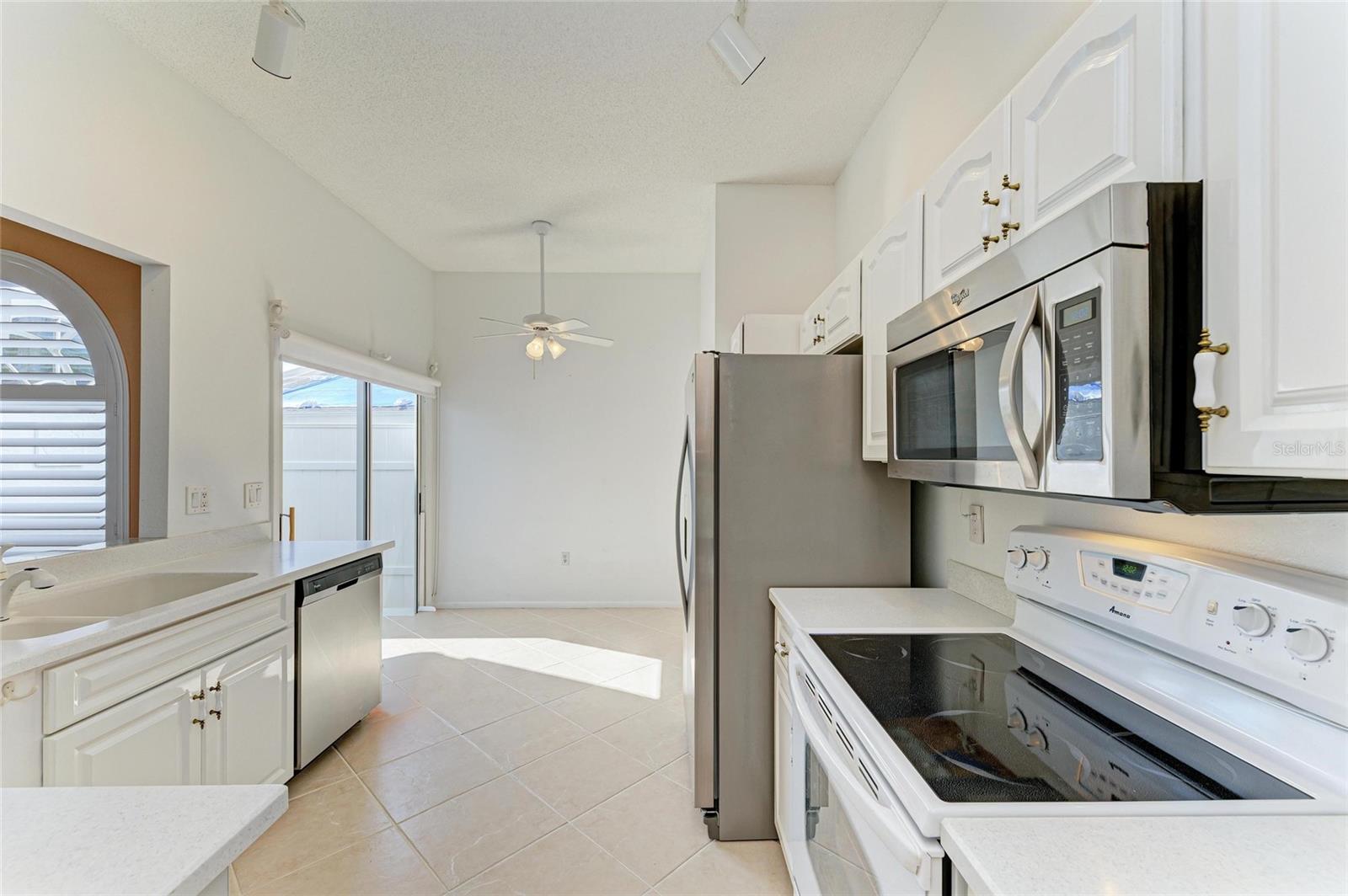 4227 PLACID DR — photo 15